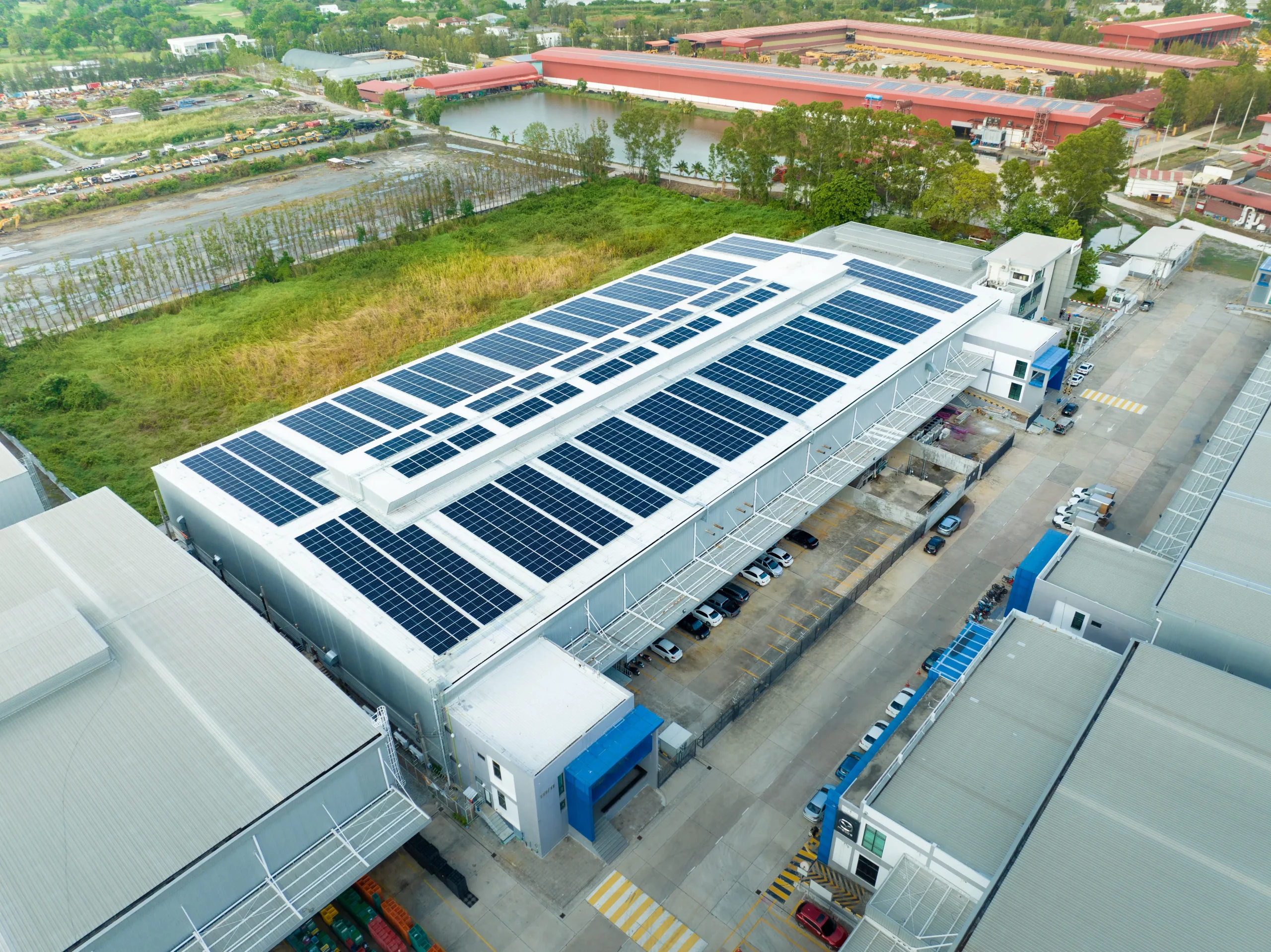 ETIX Bangkok #1 our Data Center in Thailand in Bangkok in Bang Chalong, Thailand, featuring a 6,000 square meter solar roof for green energy and visible space for future expansion. The facility is interconnected with major data centers in Bangkok.